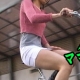 ノーパン自転車で女の子たちが街を疾走！爽...